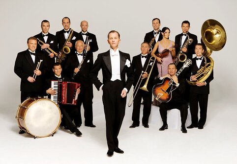 Maxas Raabe ir &bdquo;Palast Orchester&ldquo;