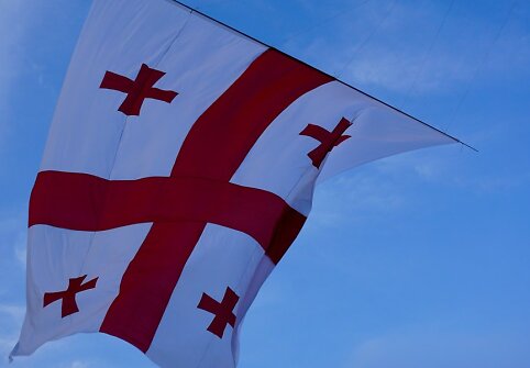 Batumyje į dangų kilo Gruzijos vėliava