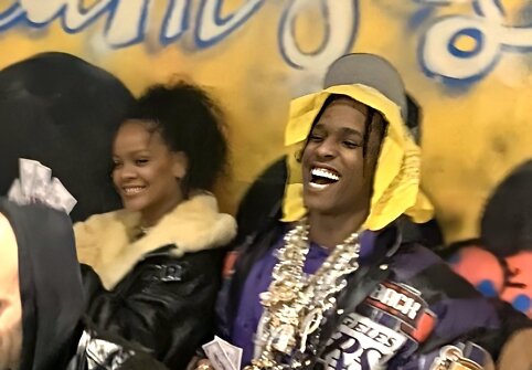 Rihanna ir A$AP Rocky užkulisiuose po reperio koncerto