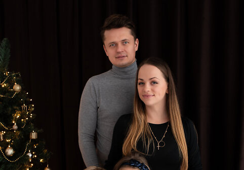 Inetos Puzaraitės-Žvagulienės ir Ąžuolo Žvagulio kalėdinė fotosesija