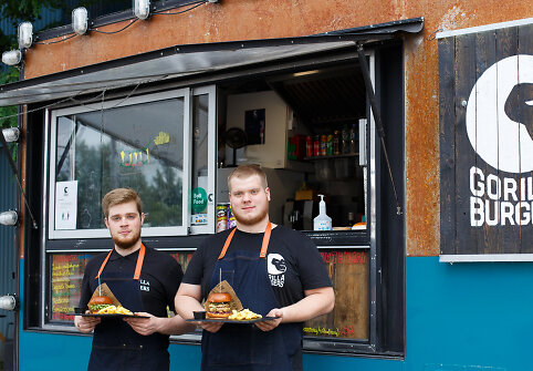 &bdquo;Gorilla Burgers&ldquo; savininkai Paulius ir Rokas