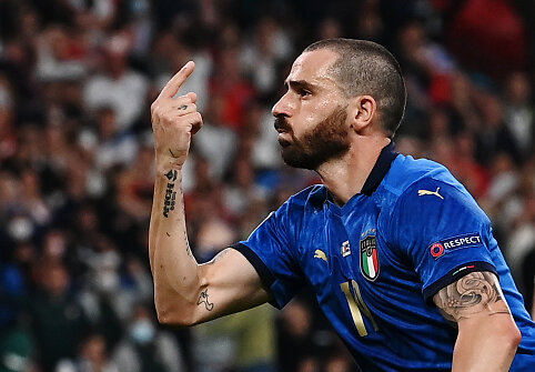 Leonardo Bonucci pelnė įvartį Italijai.