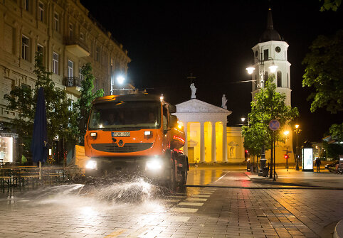 &bdquo;Grinda&ldquo; drėkina Vilniaus gatves