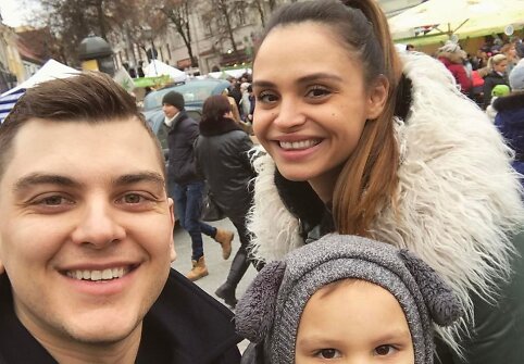 Rolandas Mackevičius su Ieva Mackevičiene ir sūnumi Motiejumi