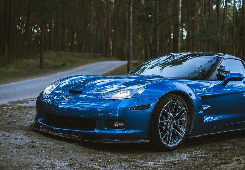 &bdquo;Mėlynuoju velniu&ldquo; praminta &bdquo;Corvette ZR-1&ldquo;