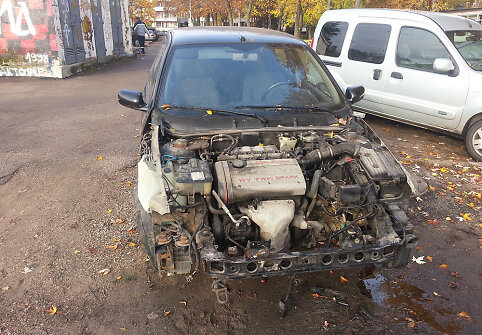 Automobilis „Alfa Romeo“ Žirmūnų kiemuose