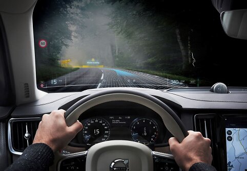 „Volvo Cars“ pristatė pirmąją pasaulyje mišriosios realybės automobilių kūrimo programą