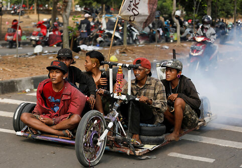 Motorolerių „Vespa“ transformacijos festivalyje Indonezijoje