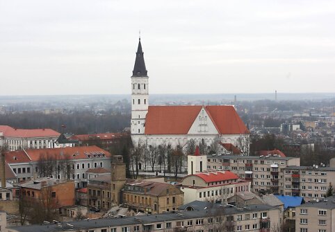 &Scaron;iaulių panorama nuo &bdquo;&Scaron;iaulių&ldquo; vie&scaron;bučio stogo