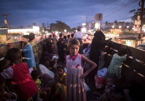 Persekiojami rohinjai i&scaron; savo &scaron;alies bėga į Banglade&scaron;ą