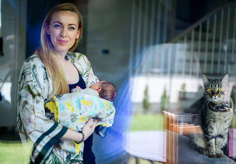 Baiba Skurstene-Serdiukė su dukrele Anna/Gretos Skaraitienės/„ŽMONĖS Foto“ nuotr.