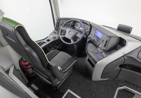 &bdquo;Mercedes-Benz&ldquo; pristatė naują tarpmiestinį autobusą