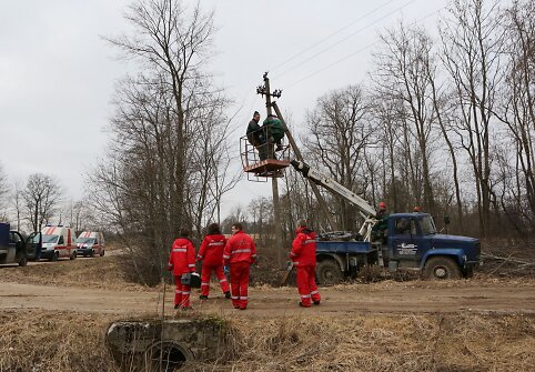 Gardamo seniūnijoje žuvo elektrikas