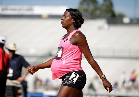 Alysia Montano – aštuntą mėnesį nėščia sportininkė, dalyvavusi JAV lengvosios atletikos čempionate