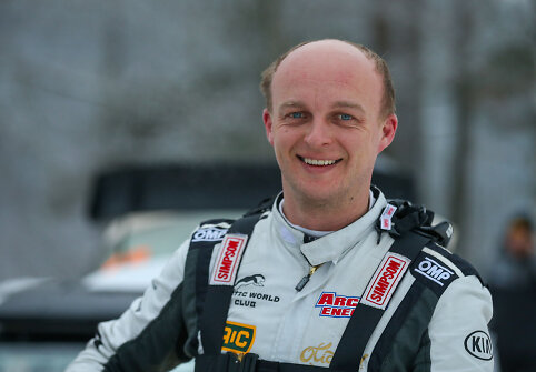 Lietuvių WRC komanda serviso zonoje