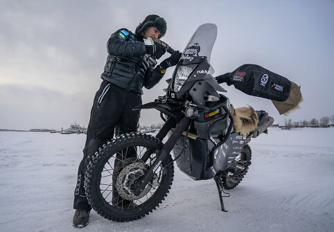 "The coldest ride": trečioji diena Jakutske, motociklo testai ant Lenos ledo