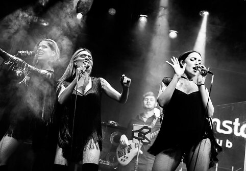 „Queens of Roses“ koncertas