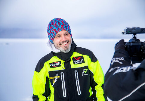 Karolis Mieliauskas su kitais motociklininkais sieks Guinnesso rekordo, važiuodami Baikalo ledu