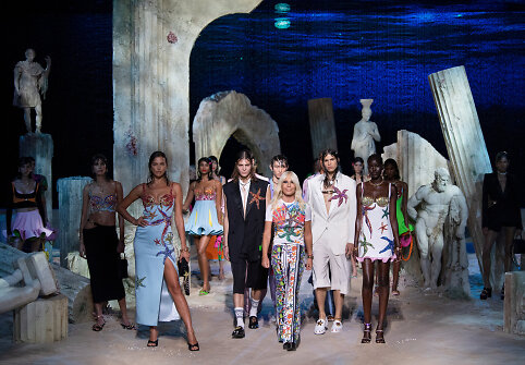 &bdquo;Versace&ldquo; 2021 m. pavasario ir vasaros kolekcijos pristatymas