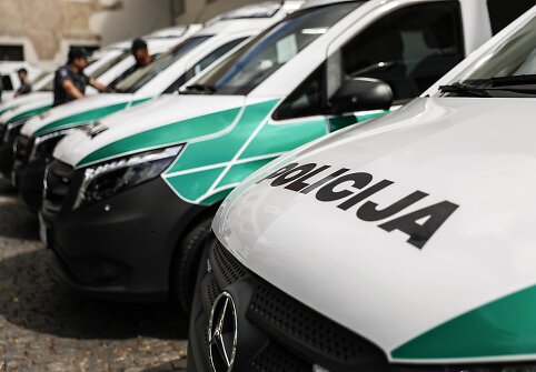 Lietuvos policija įsigijo Įsigijo 19 naujų reagavimo mikroautobusų &bdquo;Mercedes-Benz Vito&ldquo;
