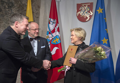 Ra&scaron;ytojai Kristinai Gudonytei  įteikta Patriotų premija už knygą &bdquo;Jie grįžta per pilnatį&ldquo;