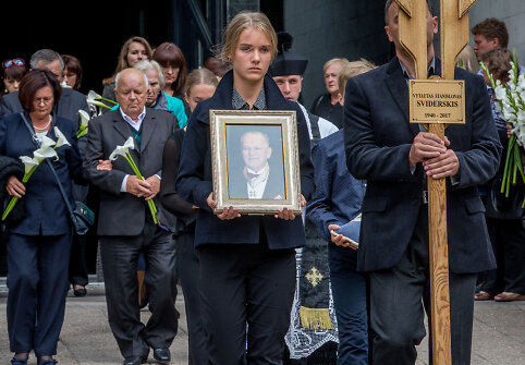 Advokato V. Sviderskio laidotuvės