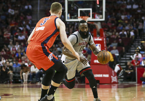 Domantas Sabonis ir Jamesas Hardenas