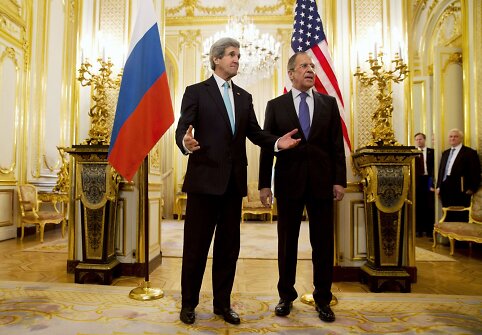 JAV sekretorius Johnas Kerry ir Rusijos užsienio reikalų ministras Sergejus Lavrovas