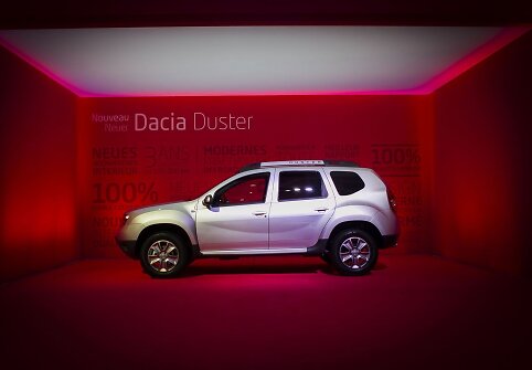 &bdquo;Dacia&ldquo; naujovės Ženevos automobilių parodoje