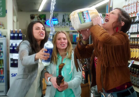 Mila Kunis, Kristen Bell ir Kathryn Hahn komedijoje &bdquo;Blogos mamos&ldquo; 