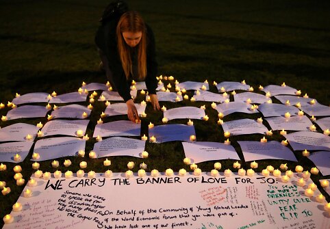 Britai gedi nužudytosios parlamentarės Jo Cox