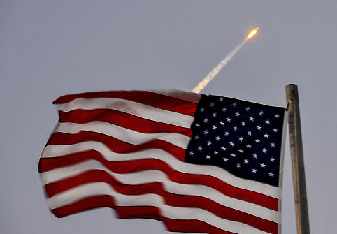 &bdquo;SpaceX&ldquo; sėkmingai paleido ir nutupdė jau panaudotą raketą