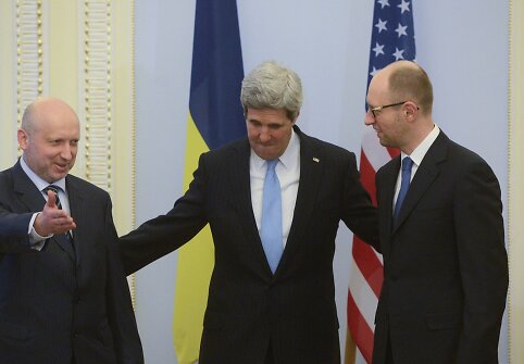 J.Kerry vizitas Kijeve