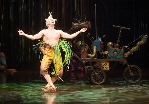 Spektaklio &bdquo;Varekai&ldquo; akimirka Vilniuje