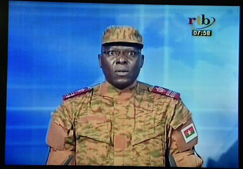 Burkina Fase prezidento gvardijos nariai sulaikė prezidentą, premjerą ir du ministrus