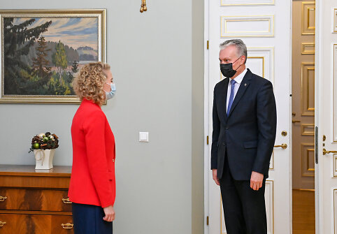 Prezidentas susitinka su kandidate į ekonomikos ir inovacijų ministres Au&scaron;rine Armonaite