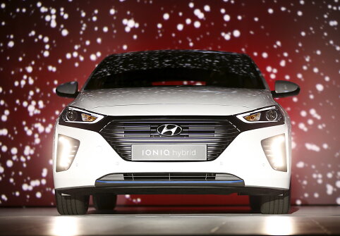 Hibridinis &bdquo;Hyundai Ioniq": trys viename
