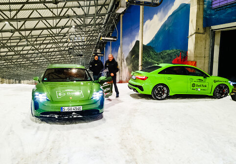 Metų automobilis: bandymai bekelės trasoje &bdquo;Snow arenoje&ldquo;
