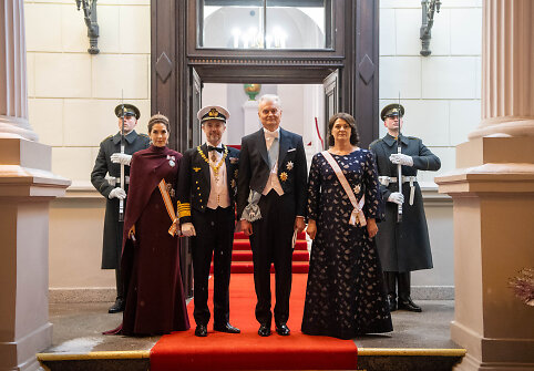 Lietuvos pirmosios poros valstybinė vakarienė Danijos Karaliaus ir Karalienės garbei