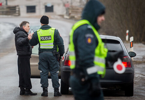 Rytinis kelių policijos reidas