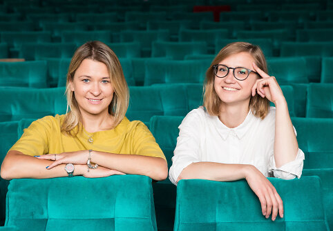 &bdquo;Kino po žvaigždėmis&ldquo; organizatorės Greta Akcijonaitė ir Rūta &Scaron;vedkauskaitė 