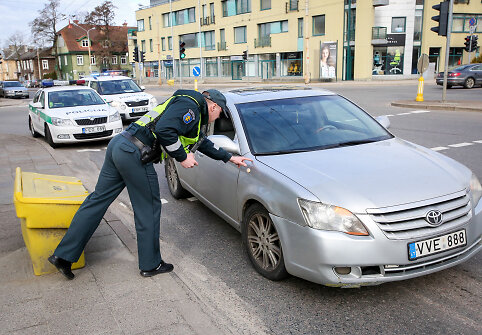 Sostinės Vytauto gatvėje partrenkta senyvo amžiaus moteris