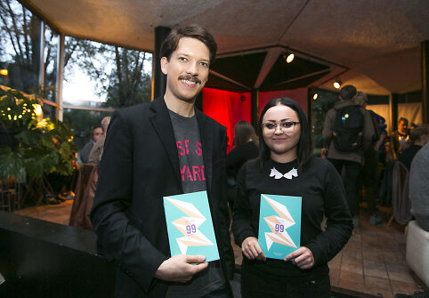 Romo Zabarausko knygos &bdquo;Lietuva atsiskleidžia: 99 LGBT+ istorijos&ldquo; pristatymo akimirka
