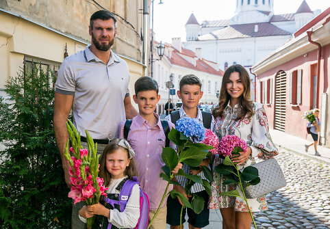 K&scaron;i&scaron;tofo ir Tatjanos jaunėlės Emili Rugsėjo 1-osios akimirka