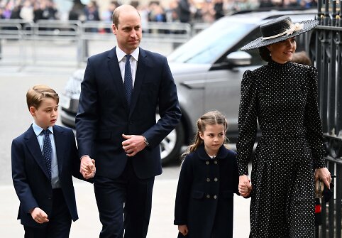 Princas Williamas, Kate Middleton su vaikais