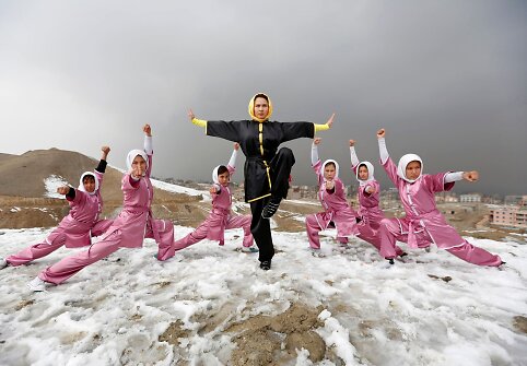 Afganistanietės &ndash; &Scaron;aolino kung fu kovotojos