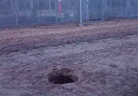 18 migrantų į Lietuvą ropojo i&scaron; Baltarusijos i&scaron;kastu urvu