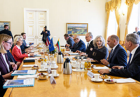 Europos Komisijos Pirmininkės ir Estijos bei Latvijos Prezidentų susitikimas