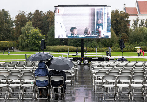 Įspėjamasis streikas: nemokami kino filmai Luki&scaron;kių aik&scaron;tėje