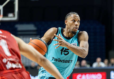 Treshawn Thurman